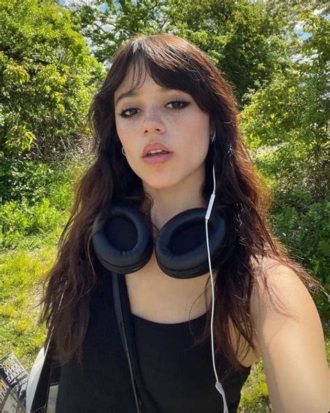 jenna ortega sexy pics|5.641 Jenna Ortega Fotos und hochauflösende Bilder